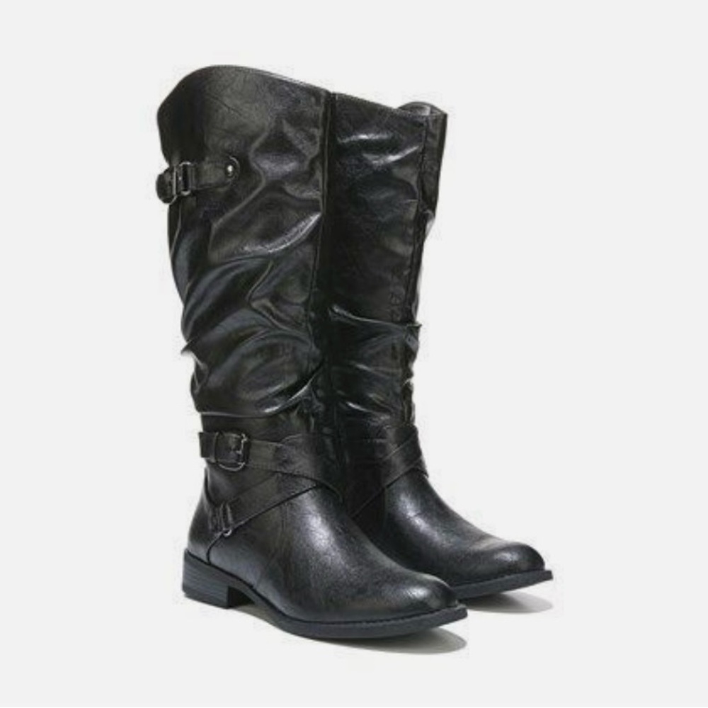 Black Heeled Boots with Slouchy Design - Picture 4 of 7